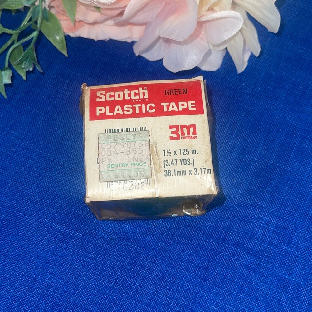 *Sealed* 1960’s Scotch Plastic tape Green 3M